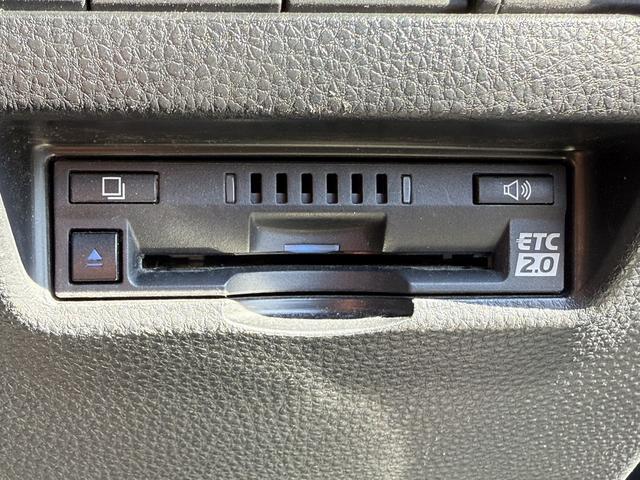 ハリアーハイブリッド Ｚ　レザーパッケージ　禁煙車　ＪＢＬプレミアムサウンド　純正１２．３インチナビ　ベンチレーション付快適温熱シート　ポジションメモリー付パワーシート　ステアリングヒーター　ハンズフリーパワーバックドア　ブラインドスポット（6枚目）