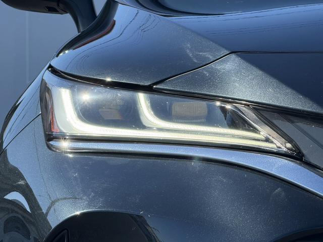 ハリアーハイブリッド Ｚ　レザーパッケージ　禁煙車　ＪＢＬプレミアムサウンド　純正１２．３インチナビ　ベンチレーション付快適温熱シート　ポジションメモリー付パワーシート　ステアリングヒーター　ハンズフリーパワーバックドア　ブラインドスポット（19枚目）