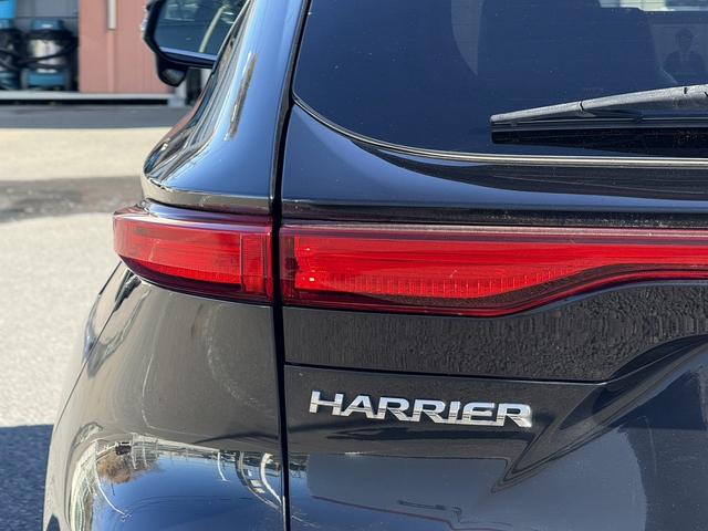 ハリアーハイブリッド Ｚ　レザーパッケージ　禁煙車　ＪＢＬプレミアムサウンド　純正１２．３インチナビ　ベンチレーション付快適温熱シート　ポジションメモリー付パワーシート　ステアリングヒーター　ハンズフリーパワーバックドア　ブラインドスポット（21枚目）