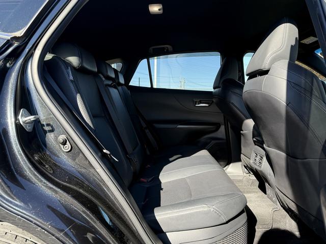 ハリアーハイブリッド Ｚ　レザーパッケージ　禁煙車　ＪＢＬプレミアムサウンド　純正１２．３インチナビ　ベンチレーション付快適温熱シート　ポジションメモリー付パワーシート　ステアリングヒーター　ハンズフリーパワーバックドア　ブラインドスポット（32枚目）