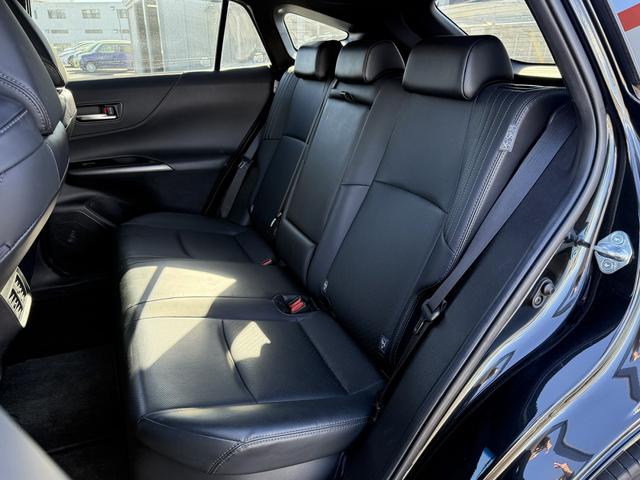 ハリアーハイブリッド Ｚ　レザーパッケージ　禁煙車　ＪＢＬプレミアムサウンド　純正１２．３インチナビ　ベンチレーション付快適温熱シート　ポジションメモリー付パワーシート　ステアリングヒーター　ハンズフリーパワーバックドア　ブラインドスポット（35枚目）