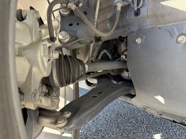 ハリアーハイブリッド Ｚ　レザーパッケージ　禁煙車　ＪＢＬプレミアムサウンド　純正１２．３インチナビ　ベンチレーション付快適温熱シート　ポジションメモリー付パワーシート　ステアリングヒーター　ハンズフリーパワーバックドア　ブラインドスポット（58枚目）