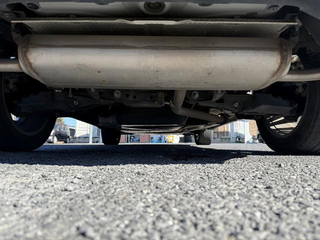 ハリアーハイブリッド Ｚ　レザーパッケージ　禁煙車　ＪＢＬプレミアムサウンド　純正１２．３インチナビ　ベンチレーション付快適温熱シート　ポジションメモリー付パワーシート　ステアリングヒーター　ハンズフリーパワーバックドア　ブラインドスポット（61枚目）