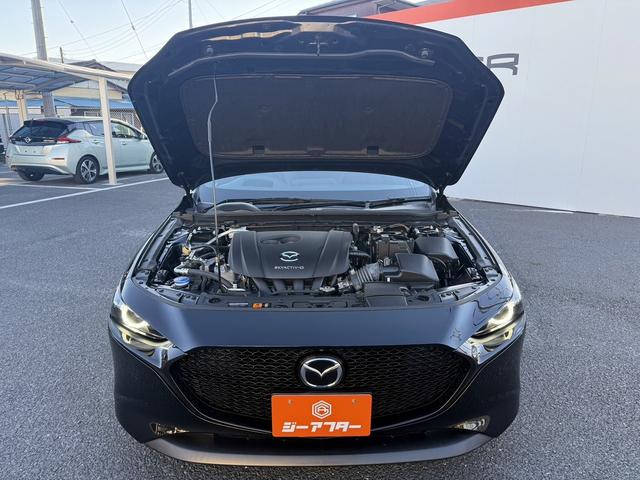 ＭＡＺＤＡ３ファストバック ２０Ｓバーガンディ　セレクション　禁煙車　３６０度セーフティパッケージ　純正８．８インチナビ　レッドパーフォレーション革シート　レッドインパネミドルパット　ＤＶＤ／ＣＤプレイヤー　ブラインドスポットモニタリング　レーダークルーズ（73枚目）