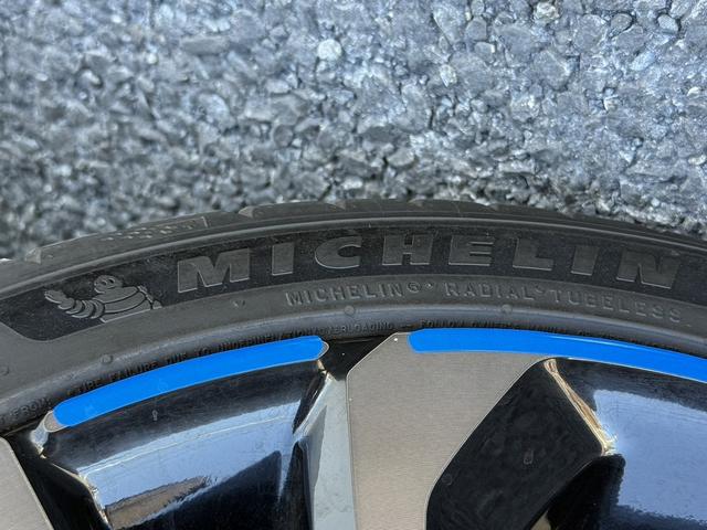 ���Ǝҗl�ւ̔̔��͂��f�肳���Ă��������܂��B�@�Ԍ������ԗ��̏ꍇ�́A�Ԍ����擾�������x�������z�ŕ\�����Ă���܂��B