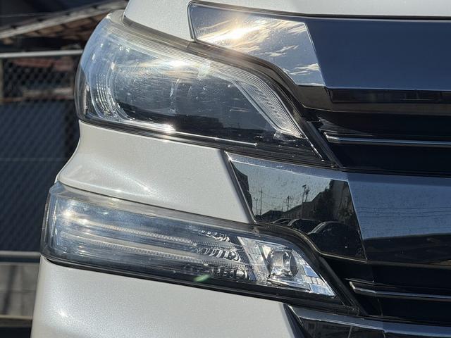 ヴェルファイアハイブリッド ZR 禁煙車 純正11インチ後席モニター 純正9インチナビ フルセグ バックカメラ ハーフレザー パワーシート クルーズコントロール ビルトインETC 両側電動スライドドア Bluetooth LED(12枚目)