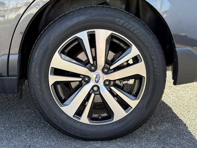 ���Ǝҗl�ւ̔̔��͂��f�肳���Ă��������܂��B�@�Ԍ������ԗ��̏ꍇ�́A�Ԍ����擾�������x�������z�ŕ\�����Ă���܂��B