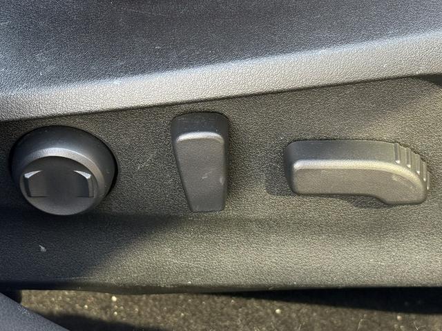 ���Ǝҗl�ւ̔̔��͂��f�肳���Ă��������܂��B�@�Ԍ������ԗ��̏ꍇ�́A�Ԍ����擾�������x�������z�ŕ\�����Ă���܂��B