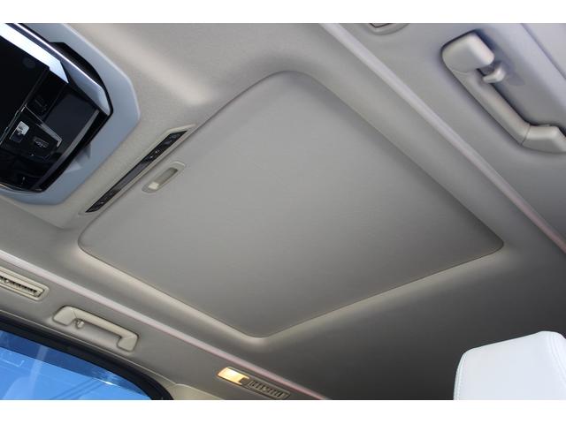 ヴェルファイア ２．５Ｘ　禁煙車　ＡＬＰＩＮＥ後席モニター　ＡＬＰＩＮＥ１１インチナビ　ＴＲＤフルエアロ　フルセグ　バックカメラ　アダプティブクルーズコントロール　衝突軽減ブレーキ　両側電動スライドドア　ビルトインＥＴＣ（3枚目）