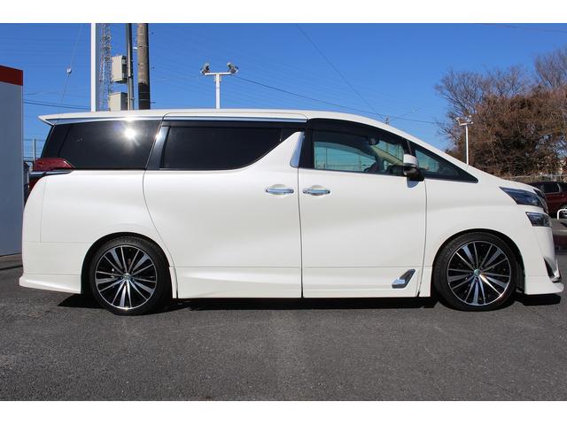 ヴェルファイア ２．５Ｘ　禁煙車　ＡＬＰＩＮＥ後席モニター　ＡＬＰＩＮＥ１１インチナビ　ＴＲＤフルエアロ　フルセグ　バックカメラ　アダプティブクルーズコントロール　衝突軽減ブレーキ　両側電動スライドドア　ビルトインＥＴＣ（9枚目）