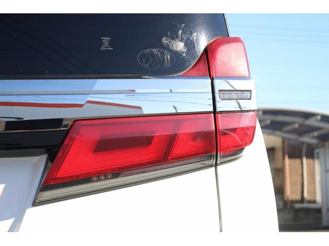 ヴェルファイア ２．５Ｘ　禁煙車　ＡＬＰＩＮＥ後席モニター　ＡＬＰＩＮＥ１１インチナビ　ＴＲＤフルエアロ　フルセグ　バックカメラ　アダプティブクルーズコントロール　衝突軽減ブレーキ　両側電動スライドドア　ビルトインＥＴＣ（13枚目）