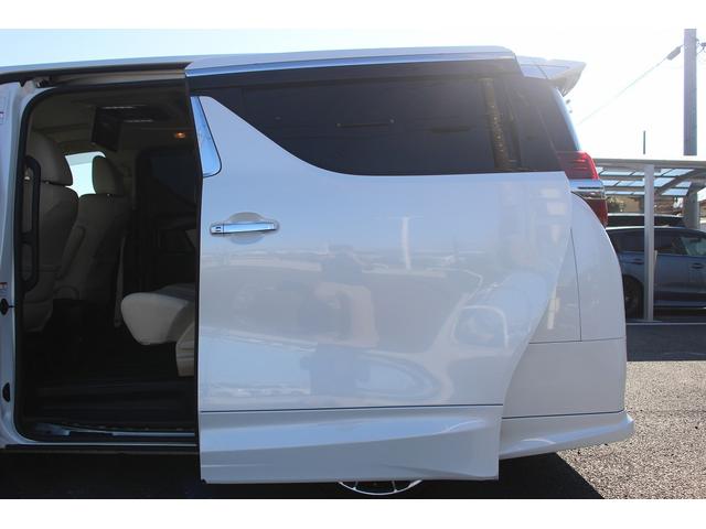 ヴェルファイア ２．５Ｘ　禁煙車　ＡＬＰＩＮＥ後席モニター　ＡＬＰＩＮＥ１１インチナビ　ＴＲＤフルエアロ　フルセグ　バックカメラ　アダプティブクルーズコントロール　衝突軽減ブレーキ　両側電動スライドドア　ビルトインＥＴＣ（39枚目）