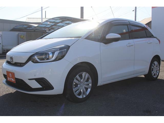 フィット ｅ：ＨＥＶベーシック　禁煙車　ホンダセンシング　社外ナビ　衝突軽減ブレーキ　運転支援システム　ホールドブレーキ　ビルドインＥＴＣ　車線逸脱警報　アダプティブクルーズコントロール　Ｂｌｕｅｔｏｏｔｈ接続　コーナーセンサー（24枚目）