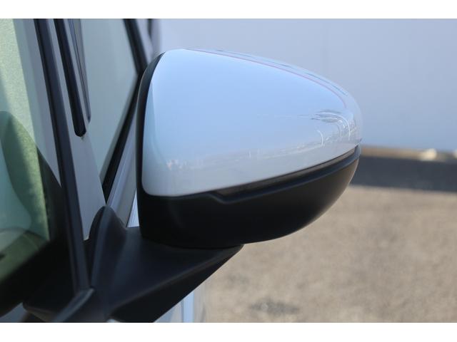 フィット ｅ：ＨＥＶベーシック　禁煙車　ホンダセンシング　社外ナビ　衝突軽減ブレーキ　運転支援システム　ホールドブレーキ　ビルドインＥＴＣ　車線逸脱警報　アダプティブクルーズコントロール　Ｂｌｕｅｔｏｏｔｈ接続　コーナーセンサー（26枚目）