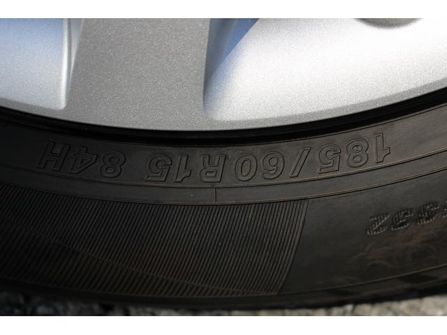 フィット ｅ：ＨＥＶベーシック　禁煙車　ホンダセンシング　社外ナビ　衝突軽減ブレーキ　運転支援システム　ホールドブレーキ　ビルドインＥＴＣ　車線逸脱警報　アダプティブクルーズコントロール　Ｂｌｕｅｔｏｏｔｈ接続　コーナーセンサー（36枚目）