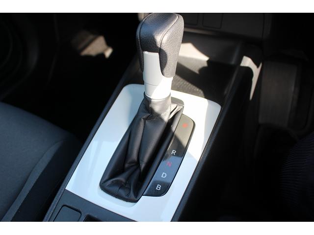 フィット ｅ：ＨＥＶベーシック　禁煙車　ホンダセンシング　社外ナビ　衝突軽減ブレーキ　運転支援システム　ホールドブレーキ　ビルドインＥＴＣ　車線逸脱警報　アダプティブクルーズコントロール　Ｂｌｕｅｔｏｏｔｈ接続　コーナーセンサー（55枚目）