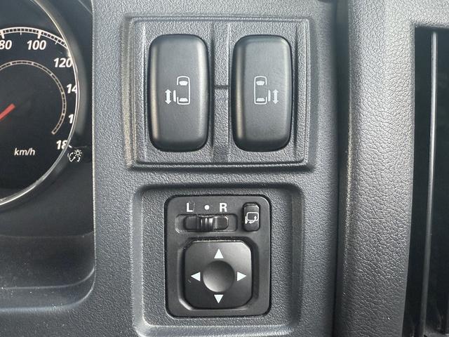 デリカＤ：５ シャモニー　ＡＬＰＩＮＥ１０．１インチ後席モニター　ＡＬＰＩＮＥ９インチナビ　フルセグ　バックカメラ　両側電動スライドドア　パワーシート　シートヒーター　ＥＴＣ　クルーズコントロール　Ｂｌｕｅｔｏｏｔｈ接続（6枚目）