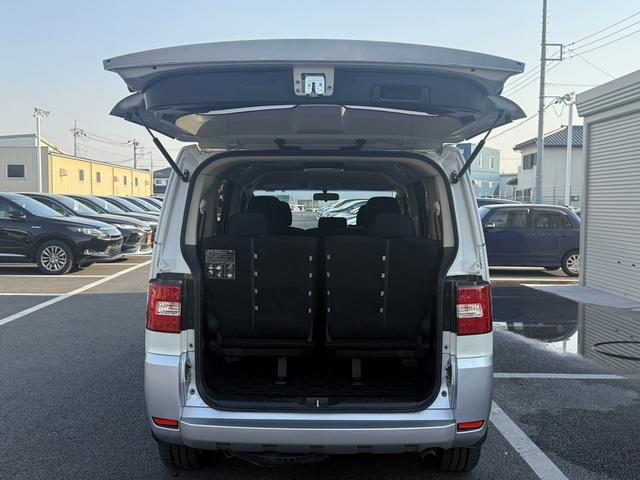 デリカＤ：５ シャモニー　ＡＬＰＩＮＥ１０．１インチ後席モニター　ＡＬＰＩＮＥ９インチナビ　フルセグ　バックカメラ　両側電動スライドドア　パワーシート　シートヒーター　ＥＴＣ　クルーズコントロール　Ｂｌｕｅｔｏｏｔｈ接続（32枚目）