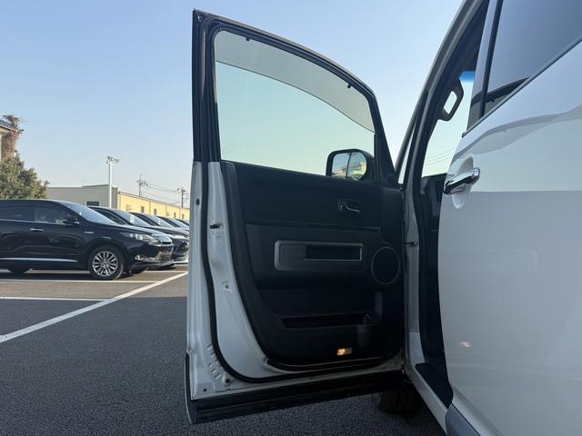 デリカＤ：５ シャモニー　ＡＬＰＩＮＥ１０．１インチ後席モニター　ＡＬＰＩＮＥ９インチナビ　フルセグ　バックカメラ　両側電動スライドドア　パワーシート　シートヒーター　ＥＴＣ　クルーズコントロール　Ｂｌｕｅｔｏｏｔｈ接続（36枚目）