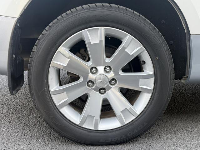 デリカＤ：５ シャモニー　ＡＬＰＩＮＥ１０．１インチ後席モニター　ＡＬＰＩＮＥ９インチナビ　フルセグ　バックカメラ　両側電動スライドドア　パワーシート　シートヒーター　ＥＴＣ　クルーズコントロール　Ｂｌｕｅｔｏｏｔｈ接続（41枚目）