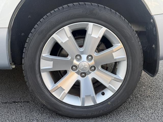 デリカＤ：５ シャモニー　ＡＬＰＩＮＥ１０．１インチ後席モニター　ＡＬＰＩＮＥ９インチナビ　フルセグ　バックカメラ　両側電動スライドドア　パワーシート　シートヒーター　ＥＴＣ　クルーズコントロール　Ｂｌｕｅｔｏｏｔｈ接続（42枚目）