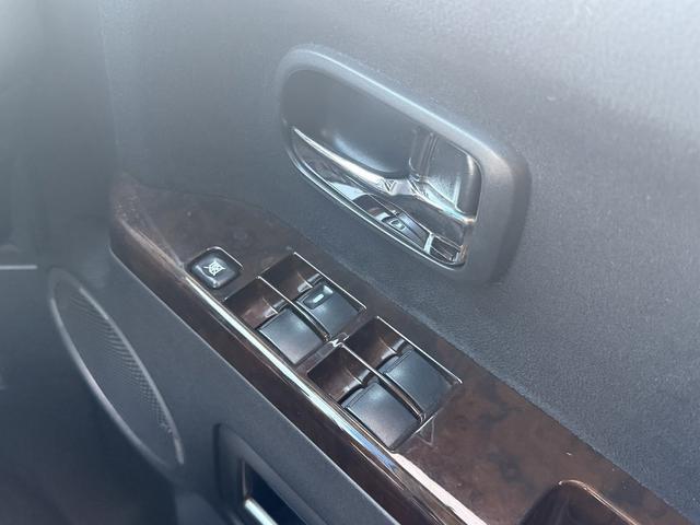 デリカＤ：５ シャモニー　ＡＬＰＩＮＥ１０．１インチ後席モニター　ＡＬＰＩＮＥ９インチナビ　フルセグ　バックカメラ　両側電動スライドドア　パワーシート　シートヒーター　ＥＴＣ　クルーズコントロール　Ｂｌｕｅｔｏｏｔｈ接続（49枚目）