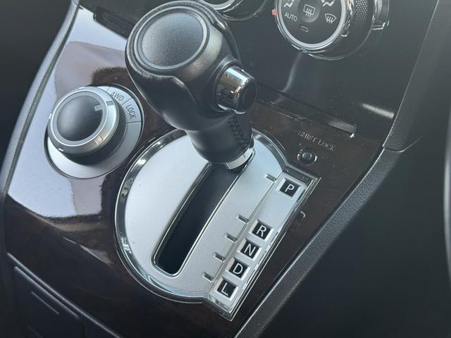 デリカＤ：５ シャモニー　ＡＬＰＩＮＥ１０．１インチ後席モニター　ＡＬＰＩＮＥ９インチナビ　フルセグ　バックカメラ　両側電動スライドドア　パワーシート　シートヒーター　ＥＴＣ　クルーズコントロール　Ｂｌｕｅｔｏｏｔｈ接続（53枚目）