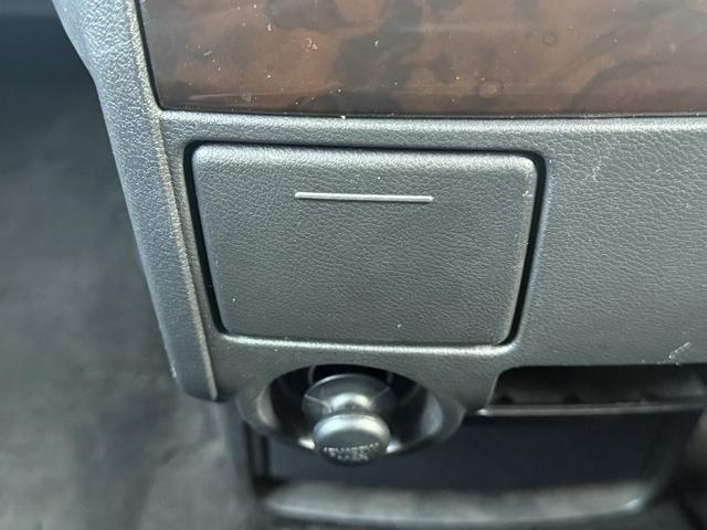 デリカＤ：５ シャモニー　ＡＬＰＩＮＥ１０．１インチ後席モニター　ＡＬＰＩＮＥ９インチナビ　フルセグ　バックカメラ　両側電動スライドドア　パワーシート　シートヒーター　ＥＴＣ　クルーズコントロール　Ｂｌｕｅｔｏｏｔｈ接続（55枚目）