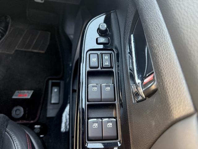 ���Ǝҗl�ւ̔̔��͂��f�肳���Ă��������܂��B�@�Ԍ������ԗ��̏ꍇ�́A�Ԍ����擾�������x�������z�ŕ\�����Ă���܂��B