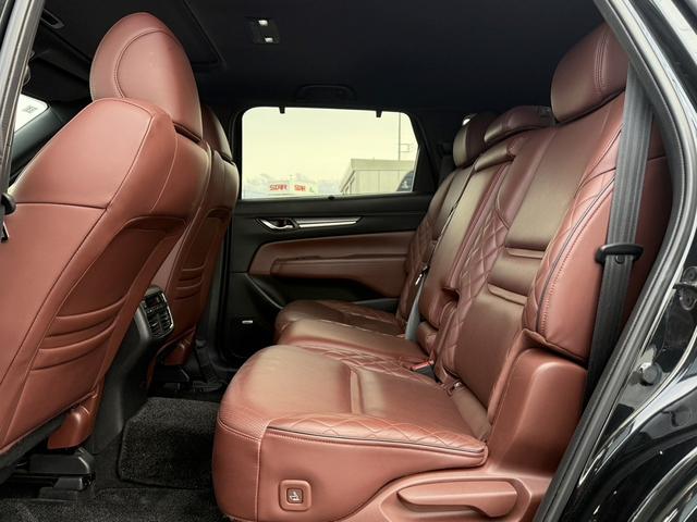 ＣＸ－８ ＸＤ　エクスクルーシブモード　サンルーフ　ＢＯＳＥ　茶革シート　純正１０．２５インチナビ　フルセグ　アラウンドビューモニター　パワーバックドア　快適温冷シート　アダプティブクルーズコントロール　衝突軽減ブレーキ　パドルシフト（42枚目）