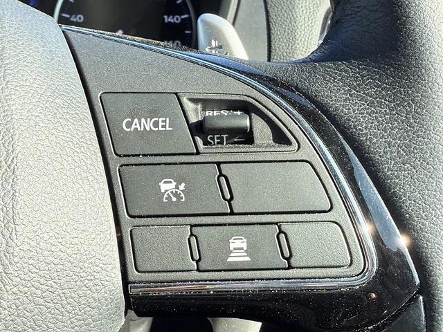 エクリプスクロスＰＨＥＶ Ｇ　禁煙車　純正ナビ　フルセグ　ハーフレザーシート　シートヒーター　パワーシート　アダプティブクルーズコントロール　衝突被害軽減ブレーキ　ステアリングヒーター　パドルシフト　ＡＣ１００Ｖ電源　ＥＴＣ（7枚目）