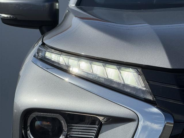 エクリプスクロスＰＨＥＶ Ｇ　禁煙車　純正ナビ　フルセグ　ハーフレザーシート　シートヒーター　パワーシート　アダプティブクルーズコントロール　衝突被害軽減ブレーキ　ステアリングヒーター　パドルシフト　ＡＣ１００Ｖ電源　ＥＴＣ（12枚目）