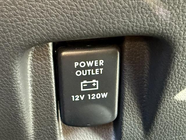 エクリプスクロスＰＨＥＶ Ｇ　禁煙車　純正ナビ　フルセグ　ハーフレザーシート　シートヒーター　パワーシート　アダプティブクルーズコントロール　衝突被害軽減ブレーキ　ステアリングヒーター　パドルシフト　ＡＣ１００Ｖ電源　ＥＴＣ（65枚目）