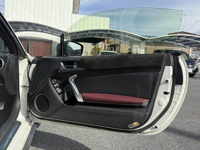 ���Ǝҗl�ւ̔̔��͂��f�肳���Ă��������܂��B�@�Ԍ������ԗ��̏ꍇ�́A�Ԍ����擾�������x�������z�ŕ\�����Ă���܂��B