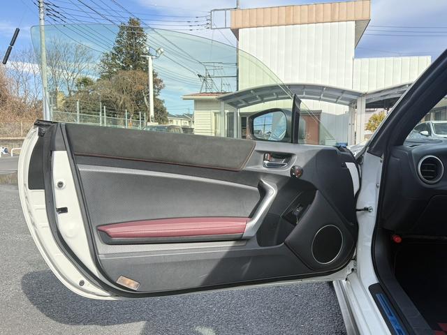 ���Ǝҗl�ւ̔̔��͂��f�肳���Ă��������܂��B�@�Ԍ������ԗ��̏ꍇ�́A�Ԍ����擾�������x�������z�ŕ\�����Ă���܂��B