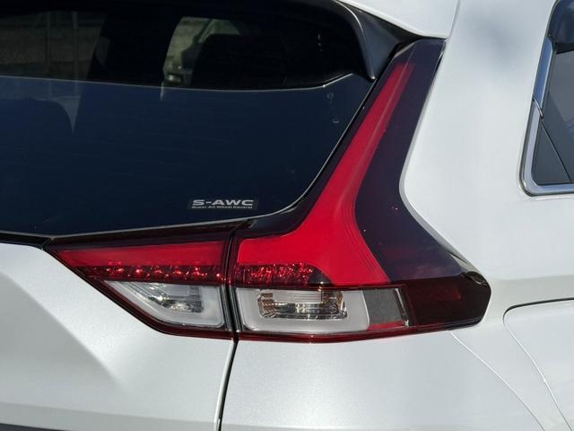 エクリプスクロスＰＨＥＶ Ｇ　禁煙車　純正ナビ　バックカメラ　フルセグ　ハーフレザーシート　シートヒーター　パワーシート　アダプティブクルーズコントロール　衝突被害軽減ブレーキ　ステアリングヒーター　パドルシフト　ＡＣ１００Ｖ電源（13枚目）