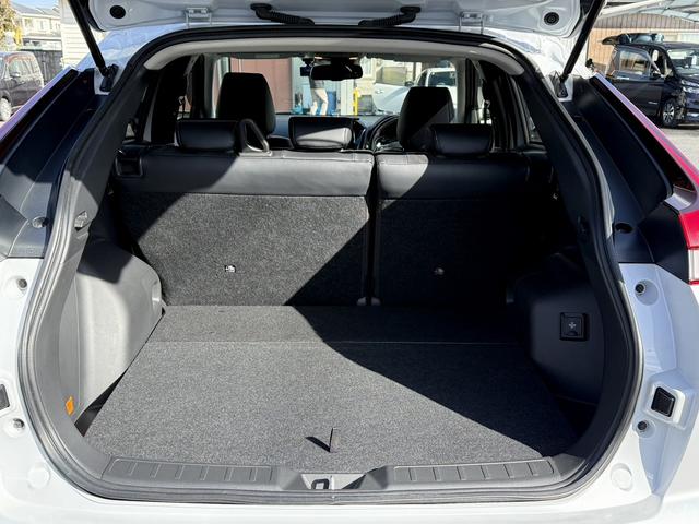 エクリプスクロスＰＨＥＶ Ｇ　禁煙車　純正ナビ　バックカメラ　フルセグ　ハーフレザーシート　シートヒーター　パワーシート　アダプティブクルーズコントロール　衝突被害軽減ブレーキ　ステアリングヒーター　パドルシフト　ＡＣ１００Ｖ電源（17枚目）