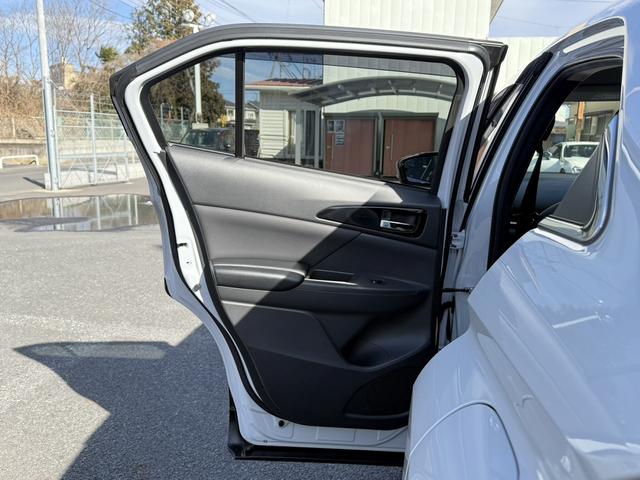 エクリプスクロスＰＨＥＶ Ｇ　禁煙車　純正ナビ　バックカメラ　フルセグ　ハーフレザーシート　シートヒーター　パワーシート　アダプティブクルーズコントロール　衝突被害軽減ブレーキ　ステアリングヒーター　パドルシフト　ＡＣ１００Ｖ電源（38枚目）