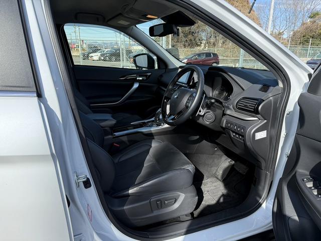 エクリプスクロスＰＨＥＶ Ｇ　禁煙車　純正ナビ　バックカメラ　フルセグ　ハーフレザーシート　シートヒーター　パワーシート　アダプティブクルーズコントロール　衝突被害軽減ブレーキ　ステアリングヒーター　パドルシフト　ＡＣ１００Ｖ電源（40枚目）