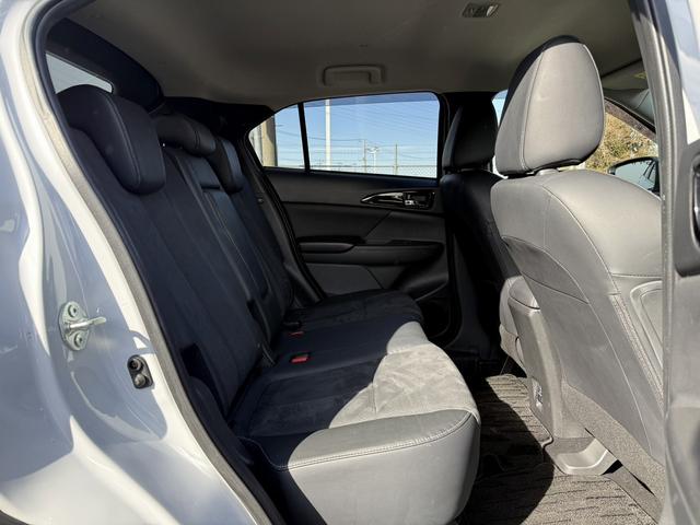 エクリプスクロスＰＨＥＶ Ｇ　禁煙車　純正ナビ　バックカメラ　フルセグ　ハーフレザーシート　シートヒーター　パワーシート　アダプティブクルーズコントロール　衝突被害軽減ブレーキ　ステアリングヒーター　パドルシフト　ＡＣ１００Ｖ電源（41枚目）