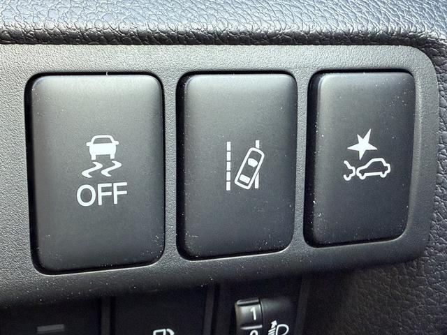 エクリプスクロスＰＨＥＶ Ｇ　禁煙車　純正ナビ　バックカメラ　フルセグ　ハーフレザーシート　シートヒーター　パワーシート　アダプティブクルーズコントロール　衝突被害軽減ブレーキ　ステアリングヒーター　パドルシフト　ＡＣ１００Ｖ電源（52枚目）