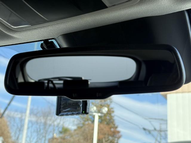 エクリプスクロスＰＨＥＶ Ｇ　禁煙車　純正ナビ　バックカメラ　フルセグ　ハーフレザーシート　シートヒーター　パワーシート　アダプティブクルーズコントロール　衝突被害軽減ブレーキ　ステアリングヒーター　パドルシフト　ＡＣ１００Ｖ電源（67枚目）