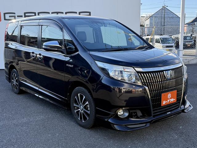 エスクァイア ハイブリッドGi ブラックテーラード 禁煙車 TRDフルエアロ 純正11インチ後席モニター 純正10インチナビ 両側電動スライドドア トヨタセーフティセンスC フルセグ バックカメラ 衝突軽減ブレーキ Bluetooth ビルドインETC(20枚目)