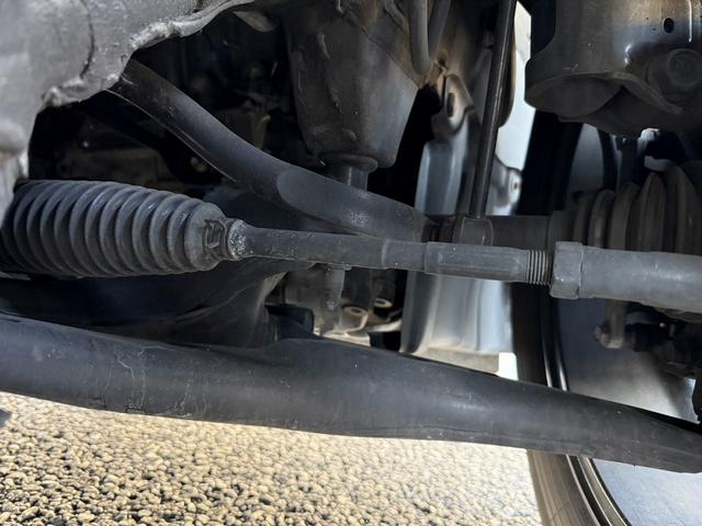 エスクァイア ハイブリッドGi ブラックテーラード 禁煙車 TRDフルエアロ 純正11インチ後席モニター 純正10インチナビ 両側電動スライドドア トヨタセーフティセンスC フルセグ バックカメラ 衝突軽減ブレーキ Bluetooth ビルドインETC(72枚目)