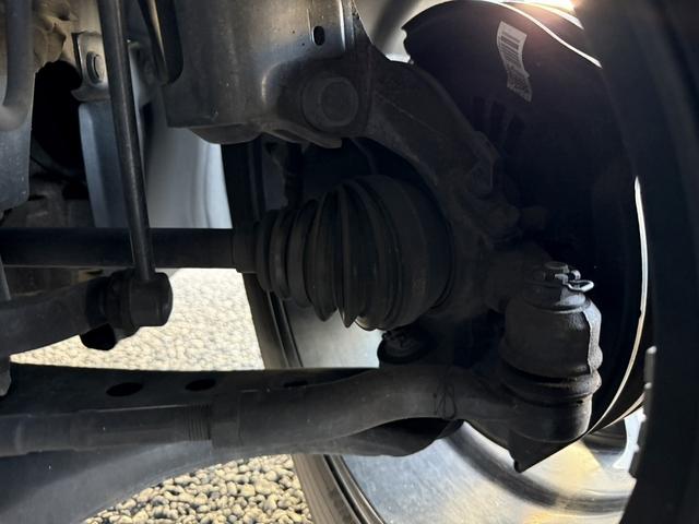 エスクァイア ハイブリッドGi ブラックテーラード 禁煙車 TRDフルエアロ 純正11インチ後席モニター 純正10インチナビ 両側電動スライドドア トヨタセーフティセンスC フルセグ バックカメラ 衝突軽減ブレーキ Bluetooth ビルドインETC(73枚目)