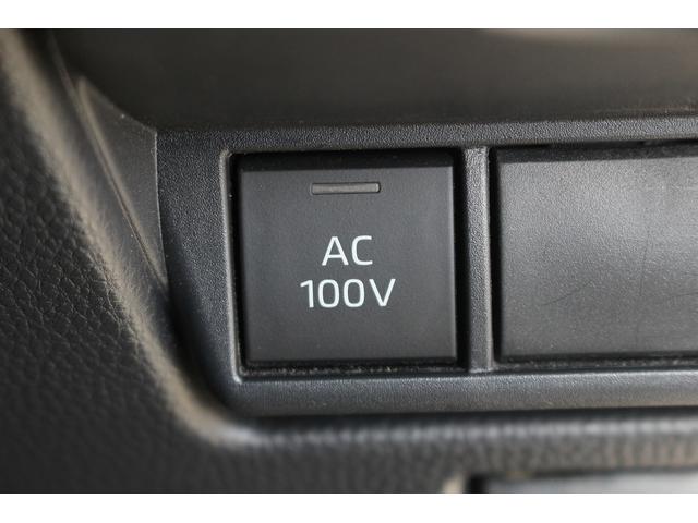 プリウス Ｘ　禁煙車　純正８インチディスプレイオーディオ　バックカメラ　フルセグテレビ　充電用ＵＳＢタイプＣ　レーダークルーズコントロール　ブラインドスポットモニター　ＥＴＣ２．０　オートマチックハイビーム（6枚目）