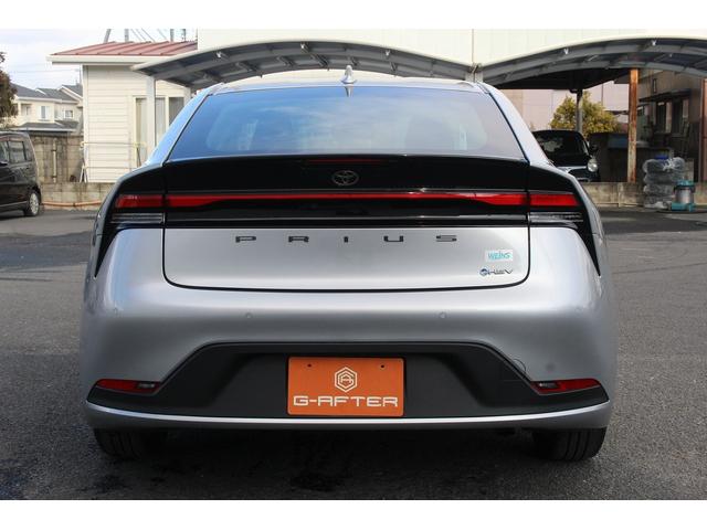プリウス Ｘ　禁煙車　純正８インチディスプレイオーディオ　バックカメラ　フルセグテレビ　充電用ＵＳＢタイプＣ　レーダークルーズコントロール　ブラインドスポットモニター　ＥＴＣ２．０　オートマチックハイビーム（10枚目）
