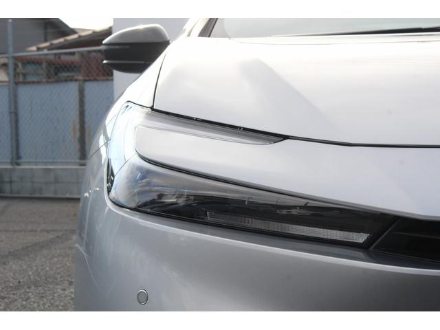 プリウス Ｘ　禁煙車　純正８インチディスプレイオーディオ　バックカメラ　フルセグテレビ　充電用ＵＳＢタイプＣ　レーダークルーズコントロール　ブラインドスポットモニター　ＥＴＣ２．０　オートマチックハイビーム（12枚目）