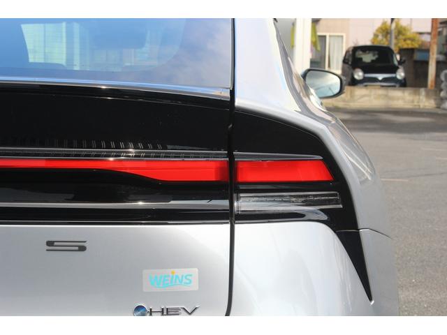 プリウス Ｘ　禁煙車　純正８インチディスプレイオーディオ　バックカメラ　フルセグテレビ　充電用ＵＳＢタイプＣ　レーダークルーズコントロール　ブラインドスポットモニター　ＥＴＣ２．０　オートマチックハイビーム（13枚目）