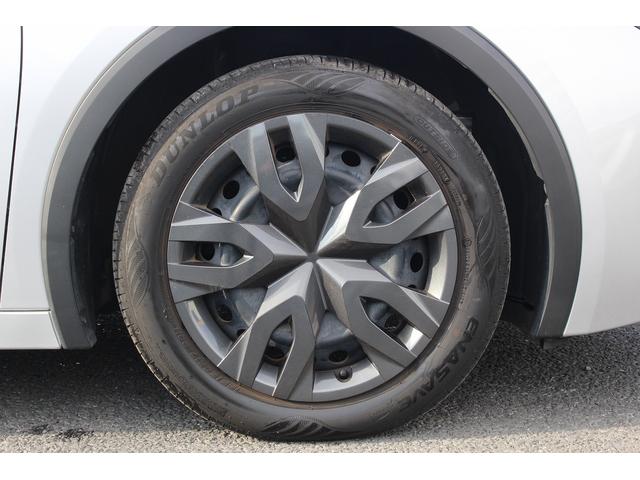 プリウス Ｘ　禁煙車　純正８インチディスプレイオーディオ　バックカメラ　フルセグテレビ　充電用ＵＳＢタイプＣ　レーダークルーズコントロール　ブラインドスポットモニター　ＥＴＣ２．０　オートマチックハイビーム（14枚目）